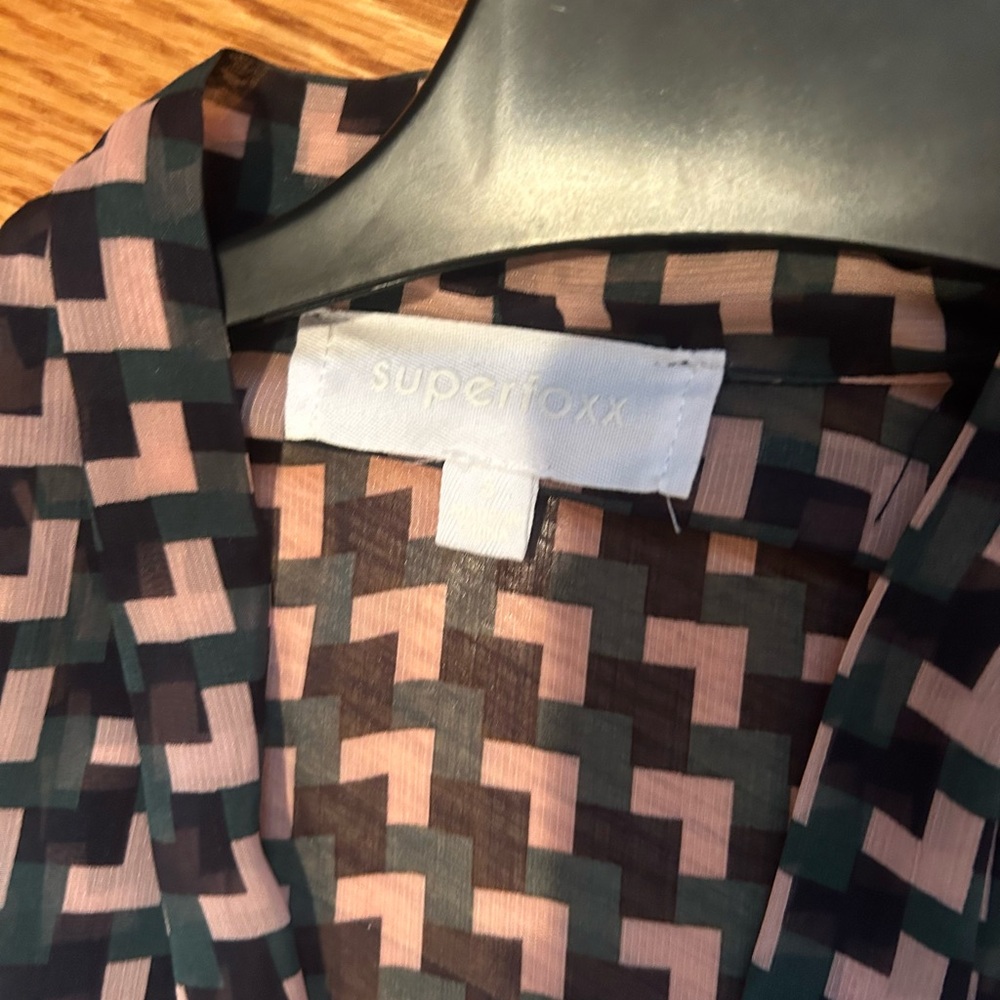 Chic Geometric Patterned Dress - Picture 3 of 9